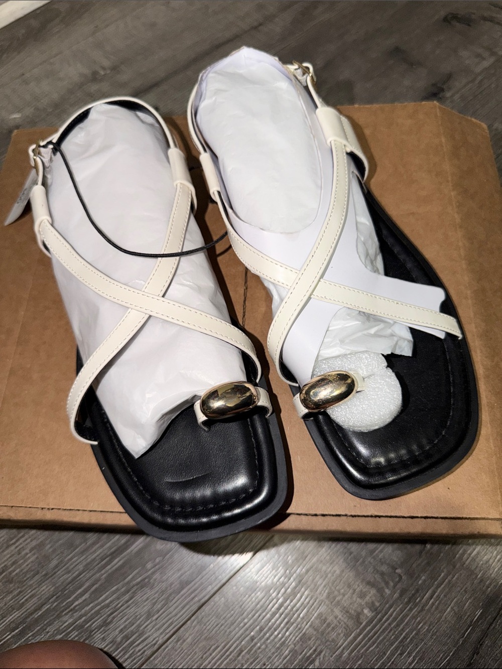 Women’s Cream Strappy Toe-Ring Sandals with Gold Accent